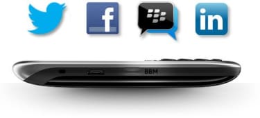 BlackBerry Curve 9320  image 3